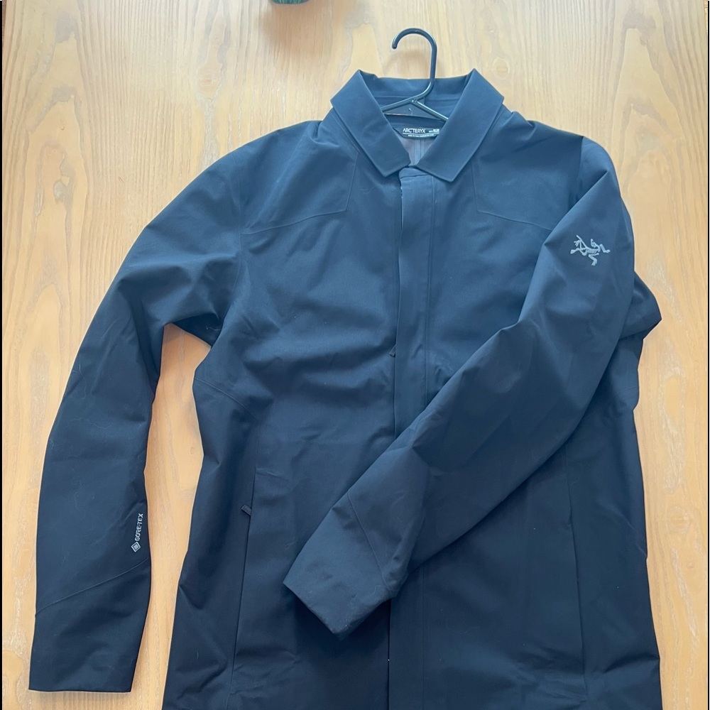 Arcteryx Keppel Trench - Size M